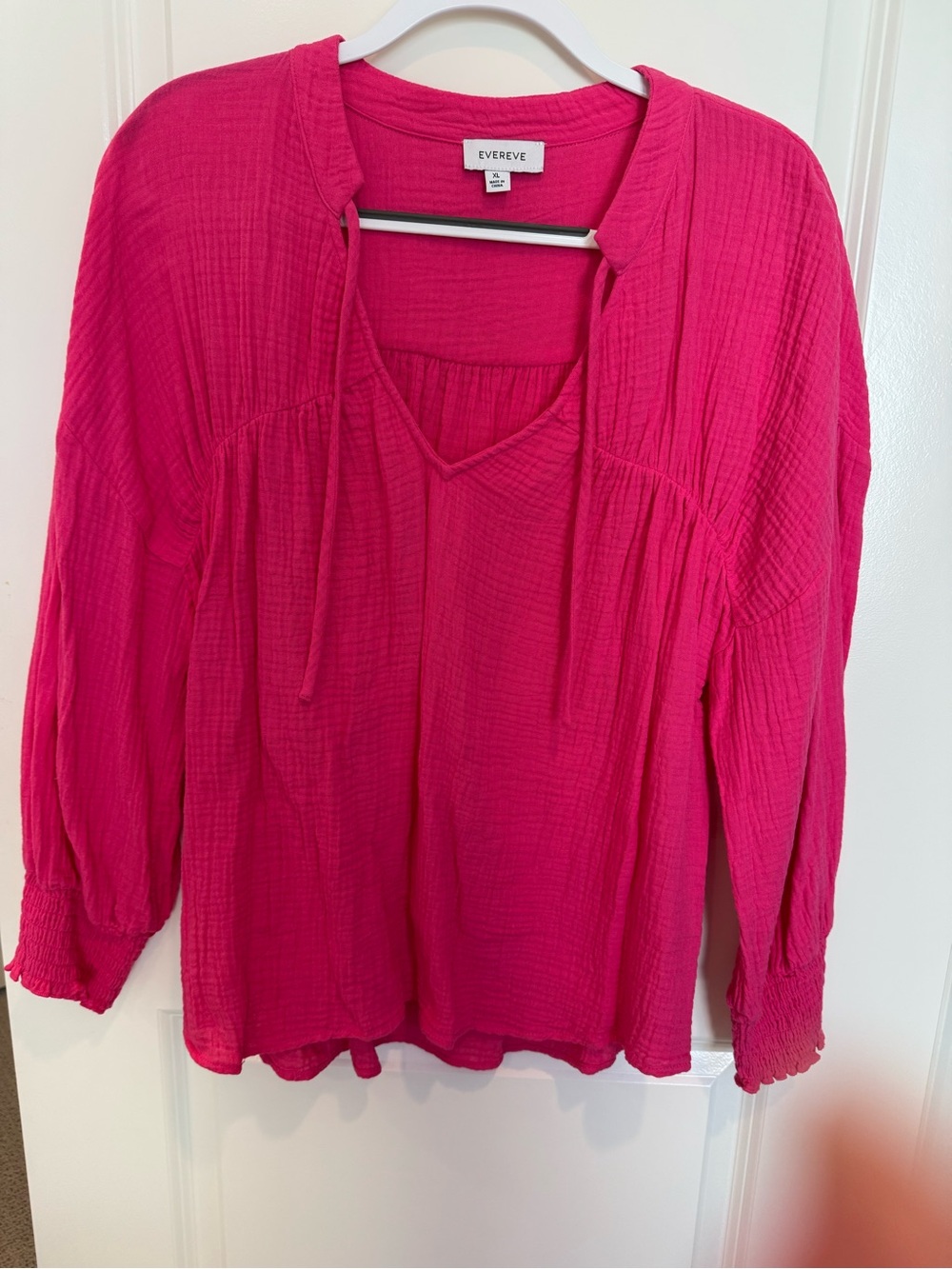 Evereve smocked gauze top magenta size XL